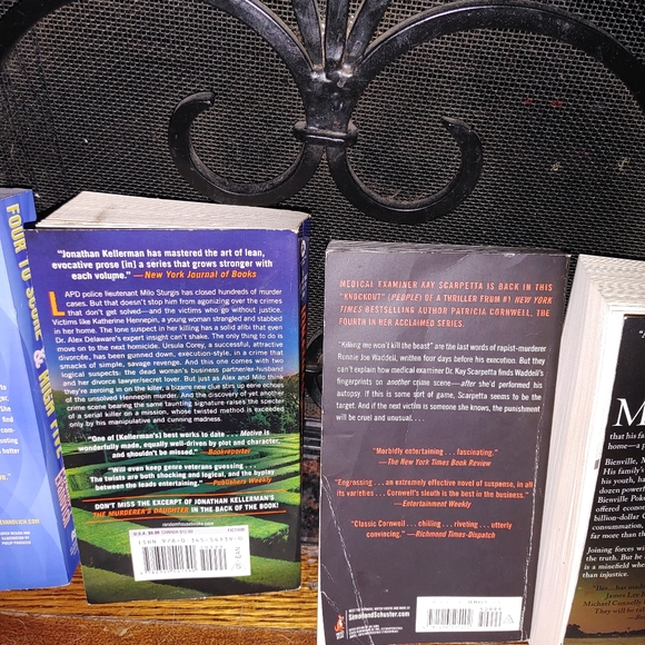 Bestseller mystery/ crime fiction - Picture 3 of 4